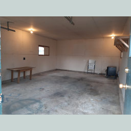Large wired garage