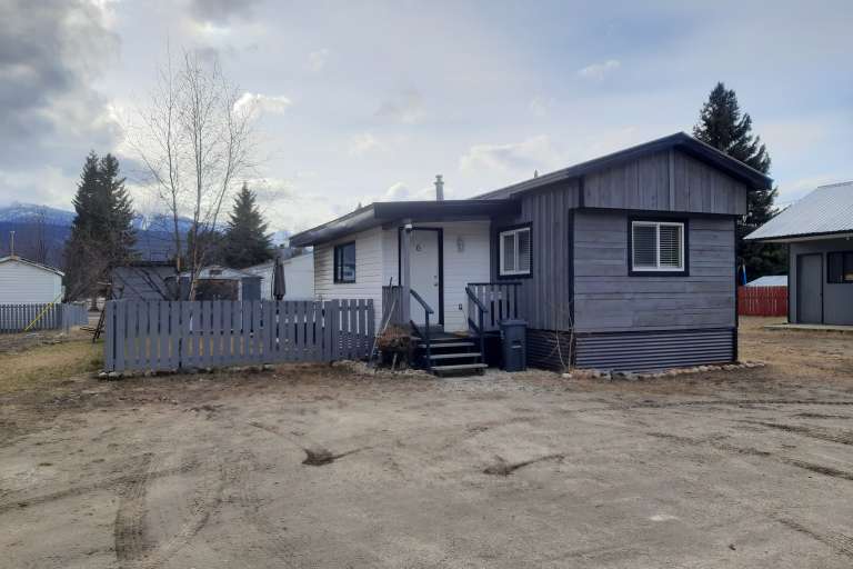 Property image for Cozy and chic 2 bedroom trailer - Contract Pending: 